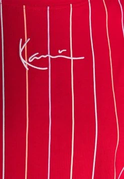 Karl Kani SMALL SIGNATURE SHORT PINSTRIPE TEE - T-Shirt Print - Red, Damen -Outlet KARL KANI Store 71e7aae61b0242019ec609e2f5c74feb
