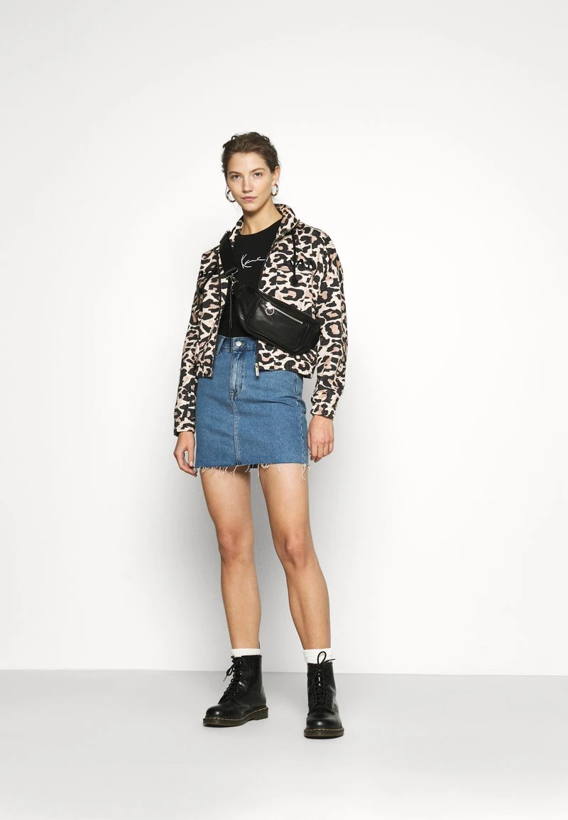 SMALL SIGNATURE TEE - T-Shirt print - black Karl Kani SMALL SIGNATURE TEE - T-Shirt Print - Black, Damen -Outlet KARL KANI Store 749775ad4b8442478a5775c352ea2d52