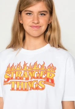 Karl Kani SIGNATURE CROP PRINT TEE WHITE - T-Shirt Print - White, Damen 6 Karl Kani SIGNATURE CROP PRINT TEE WHITE - T-Shirt Print - White, Damen -Outlet KARL KANI Store 771336aada594026a2498628e75d9926