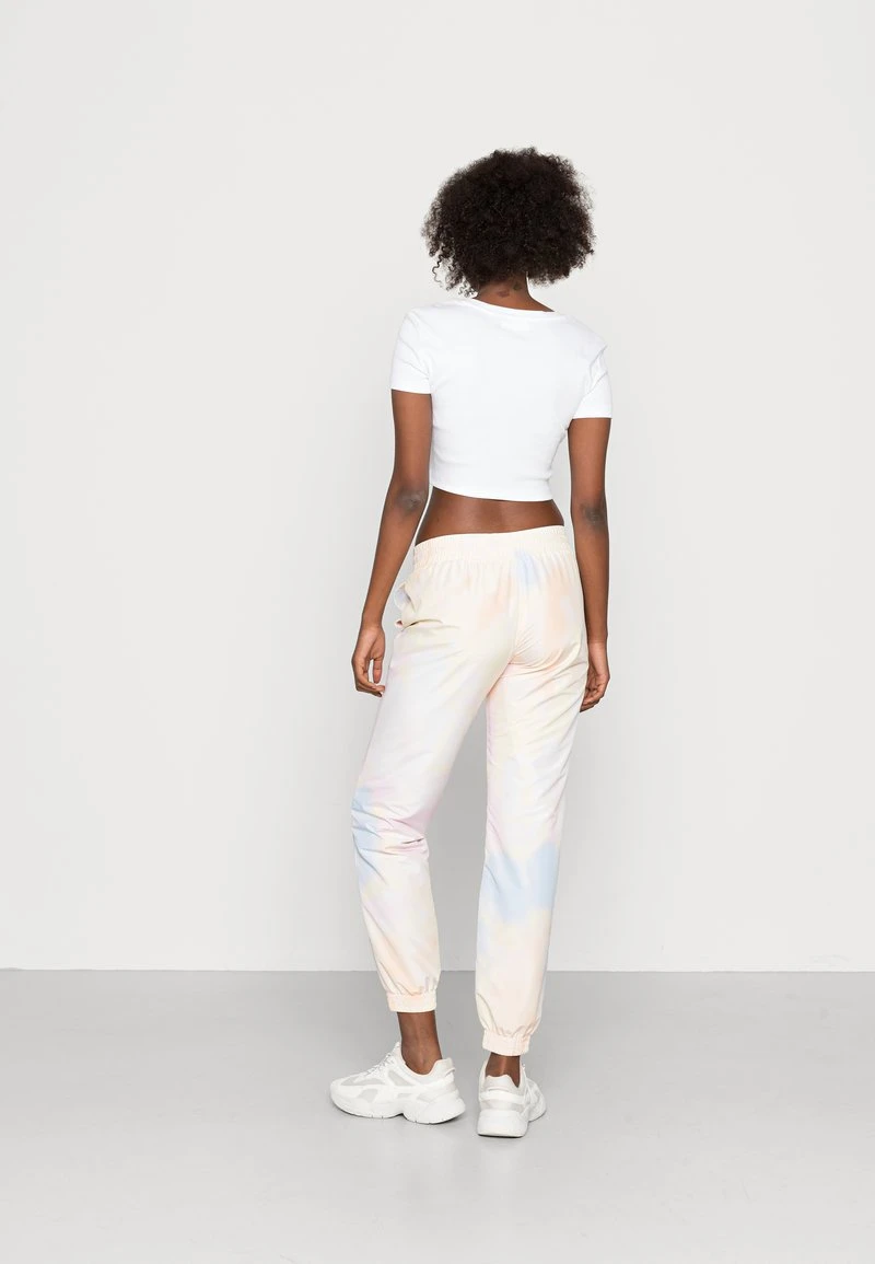 SIGNATURE TIE DYE TRACKPANTS - Jogginghose - multicolor Karl Kani SIGNATURE TIE DYE TRACKPANTS - Jogginghose - Multicolor, Damen -Outlet KARL KANI Store 782036feb6594d1b93d801fea2220ed2