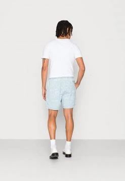 KARL KANI X SMILEY® SIGNATURE RESORT - Shorts - Bleached Blue, Herren 9 KARL KANI X SMILEY® SIGNATURE RESORT - Shorts - Bleached Blue, Herren -Outlet KARL KANI Store 7952bb9c3eca4476a9f1f8838948d71a