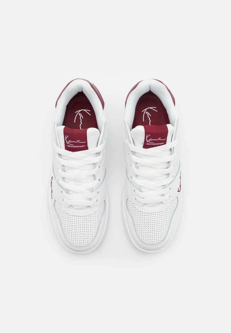 KK 89 - Sneaker low - classic white/merlot Karl Kani KK 89 - Sneaker Low - Classic White/merlot, Herren -Outlet KARL KANI Store 798595bca8b94789be2938ac24d5011c