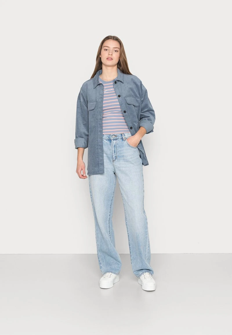 SMALL SIGNATURE TIGHT STRIPE TEE - T-Shirt print - blue Karl Kani SMALL SIGNATURE TIGHT STRIPE TEE - T-Shirt Print - Blue, Damen -Outlet KARL KANI Store 7bb555114f7d46e0a8360900971a97fc