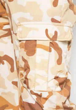 Karl Kani SIGNATURE CAMO CRINCLE PANTS - Cargohose - Beige/sand, Herren -Outlet KARL KANI Store 7bc011b4d2de4e7eb466ede898695d37