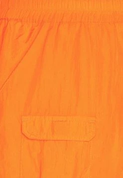 Karl Kani SIGNATURE CRINCLE PANTS UNISEX - Cargohose - Orange 8 Karl Kani SIGNATURE CRINCLE PANTS UNISEX - Cargohose - Orange -Outlet KARL KANI Store 7d05aadc88f14765b5726d8da756fb0b