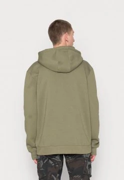 Karl Kani SMALL SIGNATURE ESSENTIAL HOODIE UNISEX - Sweatshirt - Military Green 4 Karl Kani SMALL SIGNATURE ESSENTIAL HOODIE UNISEX - Sweatshirt - Military Green -Outlet KARL KANI Store 8158a8a32ed3498ba2bc0b1811624556
