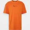 Karl Kani SMALL SIGNATURE TEE UNISEX - T-Shirt Print - Dark Orange 1 Karl Kani SMALL SIGNATURE TEE UNISEX - T-Shirt Print - Dark Orange -Outlet KARL KANI Store 8729690a37ae432195a9b61af53e165c