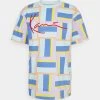 Karl Kani SIGNATURE BLOCK TEE UNISEX - T-Shirt Print - Multi-coloured 1 Karl Kani SIGNATURE BLOCK TEE UNISEX - T-Shirt Print - Multi-coloured -Outlet KARL KANI Store 87842d0f64d14f5fb28f8b10d08feb18