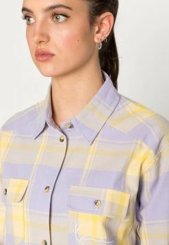 Karl Kani CHEST SIGNATURE - Hemdbluse - Purple, Damen -Outlet KARL KANI Store 88baa51d0e75410fb7a86a46b4b7644b