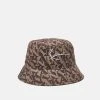 Karl Kani SIGNATURE LOGO BUCKET HAT UNISEX - Hut - Brown -Outlet KARL KANI Store 89376c2f791c4af6b384493bc86e699f