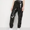 Karl Kani SIGNATURE GLOSSY PANTS - Stoffhose - Black, Damen -Outlet KARL KANI Store 89fee1628ce44785a00b43484105d5db
