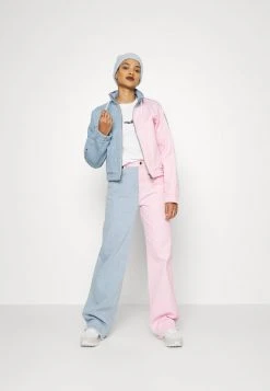 Karl Kani ORIGINALS BLOCK JACKET - Jeansjacke - Rose/blue, Damen 17 Karl Kani ORIGINALS BLOCK JACKET - Jeansjacke - Rose/blue, Damen -Outlet KARL KANI Store 8b3c06a6547e43fe8ff4eb4a7e148fef