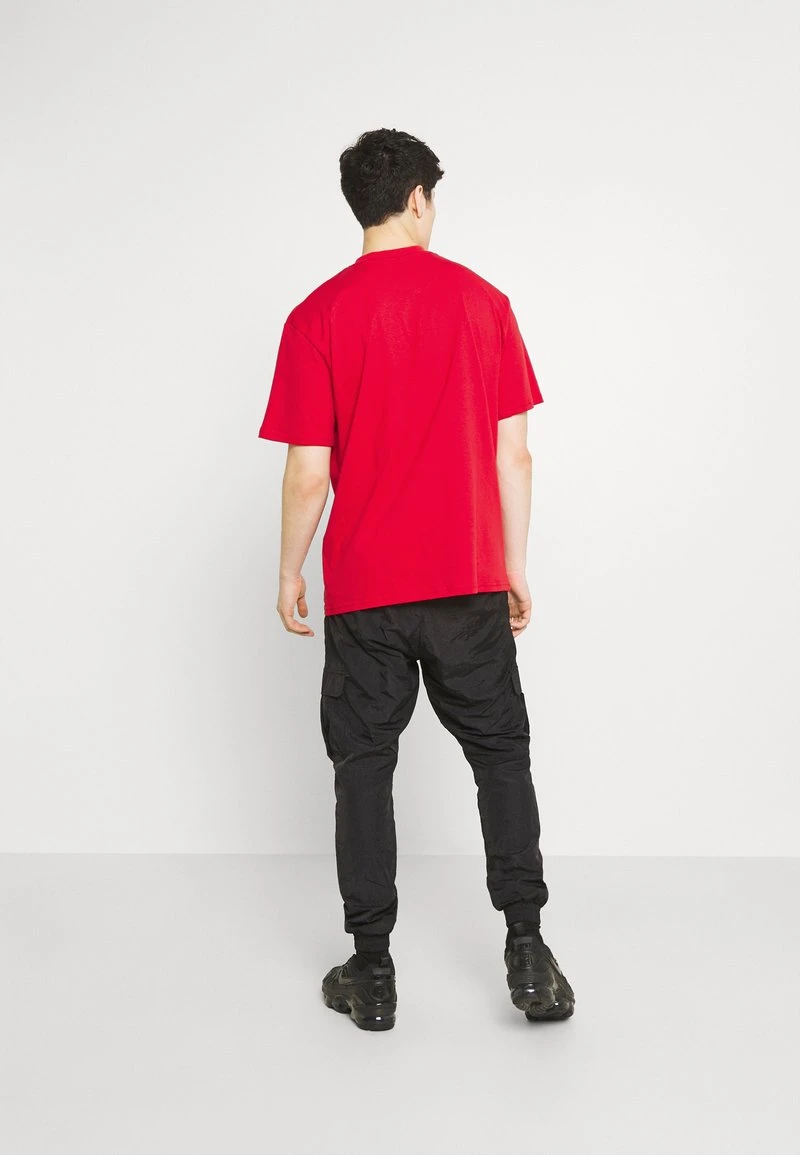 SMALL SIGNATURE TEE UNISEX - T-Shirt basic - red Karl Kani SMALL SIGNATURE TEE UNISEX - T-Shirt Basic - Red -Outlet KARL KANI Store 93a1580c2b0b43a18af7d32752585835