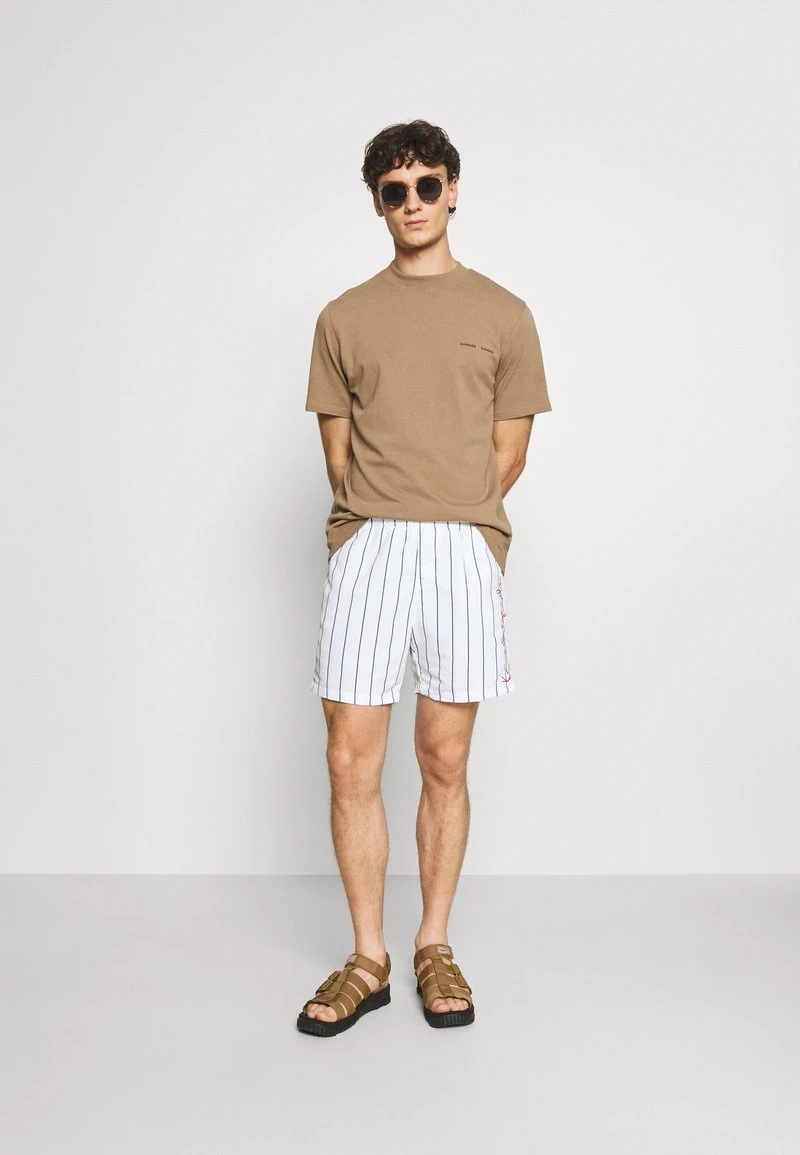 ORIGINALS PINSTRIPE - Shorts - white Karl Kani ORIGINALS PINSTRIPE - Shorts - White, Herren -Outlet KARL KANI Store 94a5d08f7318449d828bd6aa10bbe08b
