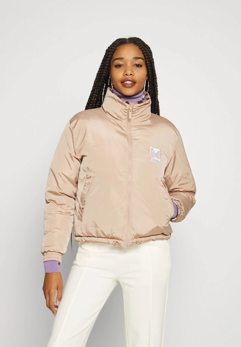RETRO REVERSIBLE PUFFER JACKET - Winterjacke - taupe Karl Kani RETRO REVERSIBLE PUFFER JACKET - Winterjacke - Taupe, Damen -Outlet KARL KANI Store 94bd2d4dca6e4574ae3a86d4d54ce3d6