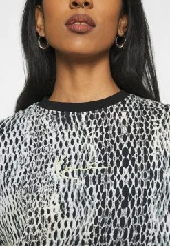 Karl Kani SMALL SIGNATURE SNAKE OVERSIZE TEE - T-Shirt Print - White, Damen 16 Karl Kani SMALL SIGNATURE SNAKE OVERSIZE TEE - T-Shirt Print - White, Damen -Outlet KARL KANI Store 97fc8a5b17414e1296dbdc482804ad06