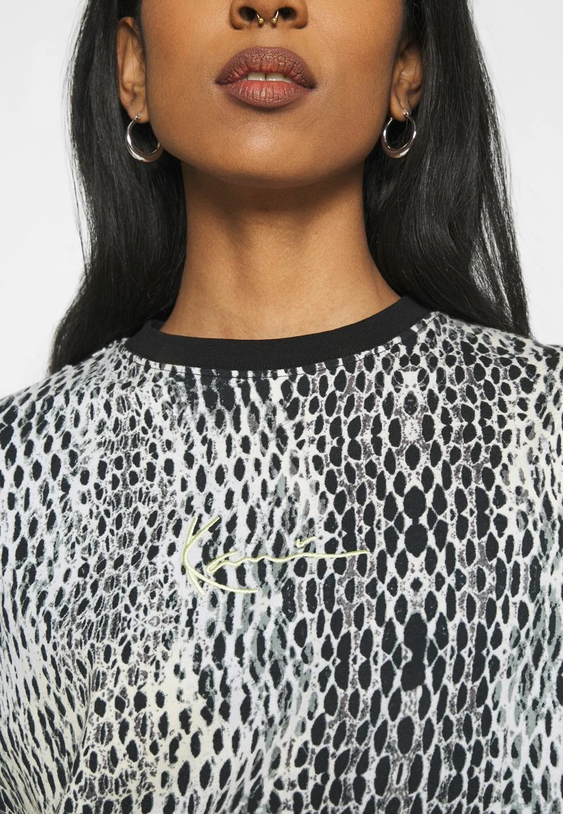 Karl Kani SMALL SIGNATURE SNAKE OVERSIZE TEE - T-Shirt Print - White, Damen 8 Karl Kani SMALL SIGNATURE SNAKE OVERSIZE TEE - T-Shirt Print - White, Damen – Bild 6