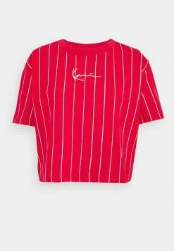 Karl Kani SMALL SIGNATURE SHORT PINSTRIPE TEE - T-Shirt Print - Red, Damen -Outlet KARL KANI Store 9897c46e4ec54fb6bc63fc6fed2f14a8