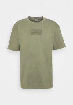 Karl Kani SMALL SIGNATURE BOX WASHED TEE UNISEX - T-Shirt Basic - Green 5 Karl Kani SMALL SIGNATURE BOX WASHED TEE UNISEX - T-Shirt Basic - Green -Outlet KARL KANI Store 9c7d9b4adb794616b2b103254266d73b