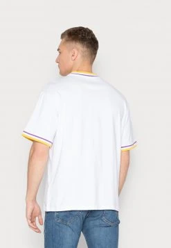 Karl Kani SIGNATURE TEE UNISEX - T-Shirt Basic - White 4 Karl Kani SIGNATURE TEE UNISEX - T-Shirt Basic - White -Outlet KARL KANI Store 9cfff60f88b94a6e85d047194181ddb5