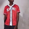 Karl Kani SERIF BASEBALL SHIRT - Hemd - Red, Herren -Outlet KARL KANI Store 9f4f6941258c4faa95e11d43f1ff1ffb