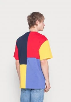 Karl Kani SIGNATURE BLOCK TEE - T-Shirt Print - Navy, Unisex 9 Karl Kani SIGNATURE BLOCK TEE - T-Shirt Print - Navy, Unisex -Outlet KARL KANI Store a2258f86f71c4494b486e9ab63645e84