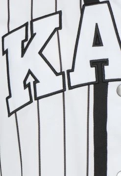 Karl Kani SERIF BASEBALL UNISEX - Strickjacke - White 4 Karl Kani SERIF BASEBALL UNISEX - Strickjacke - White -Outlet KARL KANI Store a3c7ad1a05224d009d21ebc3ffff4ad7