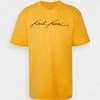 Karl Kani AUTOGRAPH TEE UNISEX - T-Shirt Print - Yellow -Outlet KARL KANI Store a710fa8be6e14fa4bff92ab92937ba66