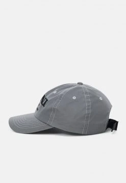 Karl Kani RETRO REFLECTIVE UNISEX - Cap - Silver-coloured -Outlet KARL KANI Store a89d6730385f4cd0a559f73c3db55d9e