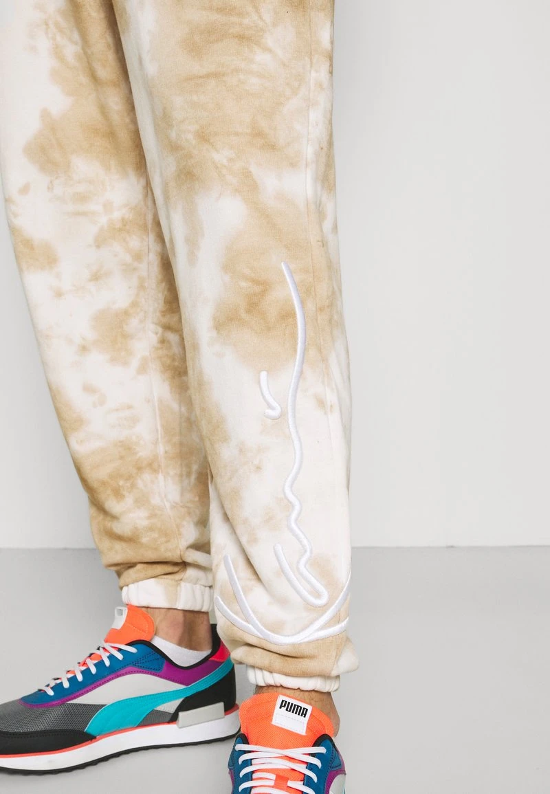 Karl Kani SIGNATURE TIE DYE UNISEX - Jogginghose - White 7 Karl Kani SIGNATURE TIE DYE UNISEX - Jogginghose - White – Bild 5