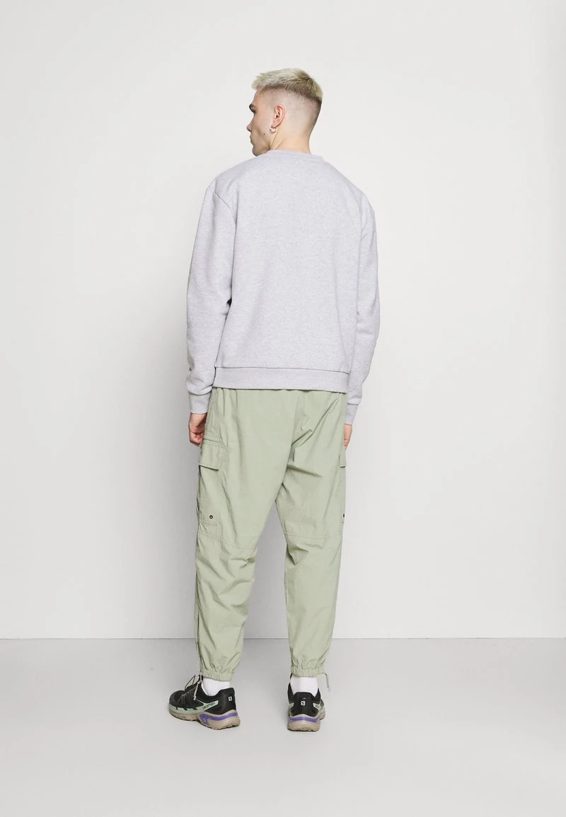 Karl Kani RETRO CREW - Sweatshirt - Grey, Herren 5 Karl Kani RETRO CREW - Sweatshirt - Grey, Herren – Bild 3