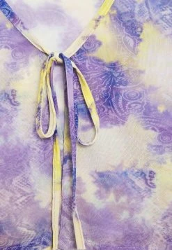 Karl Kani SIGNATURE PAISLEY BOLERO - Leichte Jacke - Lilac, Damen -Outlet KARL KANI Store af38321b22c1457bb76be702f6cbf857