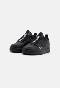 Karl Kani Sneaker Low - Black/white, Herren 9 Karl Kani Sneaker Low - Black/white, Herren -Outlet KARL KANI Store b1b372dec8004f7f9ef937500738dcd9