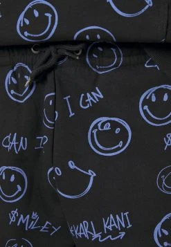 KARL KANI X SMILEY® SIGNATURE REGULAR FIT UNISEX - Jogginghose - Black 15 KARL KANI X SMILEY® SIGNATURE REGULAR FIT UNISEX - Jogginghose - Black -Outlet KARL KANI Store b49fefd2e0e94fb9943aa6c4023e7193
