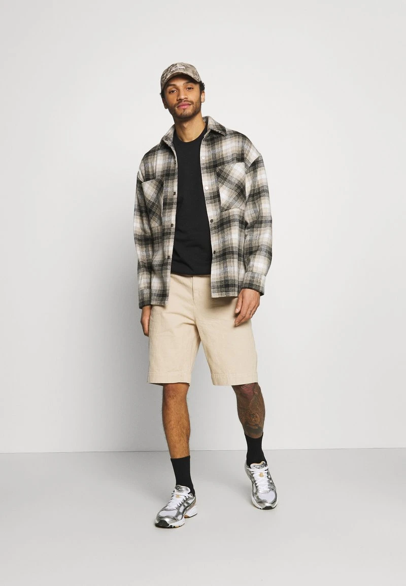 Karl Kani Jeans Shorts - Sand, Herren 4 Karl Kani Jeans Shorts - Sand, Herren – Bild 2