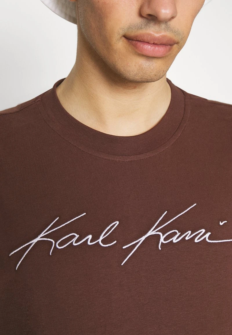 Karl Kani AUTOGRAPH TEE UNISEX - T-Shirt Basic - Brown 10 Karl Kani AUTOGRAPH TEE UNISEX - T-Shirt Basic - Brown – Bild 8