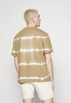 Karl Kani SIGNATURE TEE UNISEX - T-Shirt Print - Sand 4 Karl Kani SIGNATURE TEE UNISEX - T-Shirt Print - Sand -Outlet KARL KANI Store b6feb6d34f8746cc89abed83afbcc966