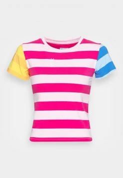 Karl Kani SMALL SIGNATURE TIGHT TEE - T-Shirt Print - Pink, Damen 5 Karl Kani SMALL SIGNATURE TIGHT TEE - T-Shirt Print - Pink, Damen -Outlet KARL KANI Store bad2e3237eee43689d08334a2a4bca55