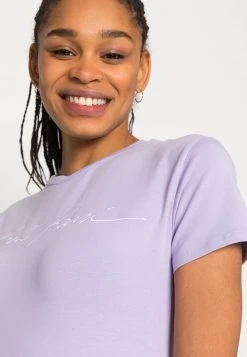 Karl Kani AUTOGRAPH TIGHT TEE - T-Shirt Print - Purple, Damen 11 Karl Kani AUTOGRAPH TIGHT TEE - T-Shirt Print - Purple, Damen -Outlet KARL KANI Store be537fdf69834f90bc727cf494738c76