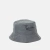 Karl Kani SIGNATURE REFLECTIVE BUCKET HAT - Hut - Silver, Unisex -Outlet KARL KANI Store be5c7d758219480cbd476f5ad88344dc