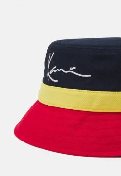 Karl Kani SIGNATURE BLOCK BUCKET UNISEX - Hut - Yellow/navy/red -Outlet KARL KANI Store c17f3eb0a8fc4bcab313607918a2a1af