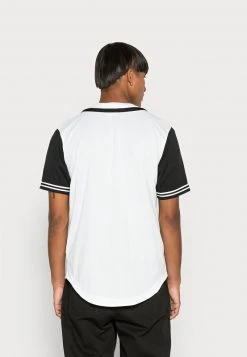 Karl Kani VARSITY BLOCK BASEBALL UNISEX - T-Shirt Print - White/black 4 Karl Kani VARSITY BLOCK BASEBALL UNISEX - T-Shirt Print - White/black -Outlet KARL KANI Store c2a4aa46ee2c43448c302af75e74e22f