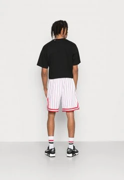 Karl Kani SMALL SIGNATURE UNISEX - Shorts - White -Outlet KARL KANI Store cb0c0bcb3f0f41c0ba51a89019abb337