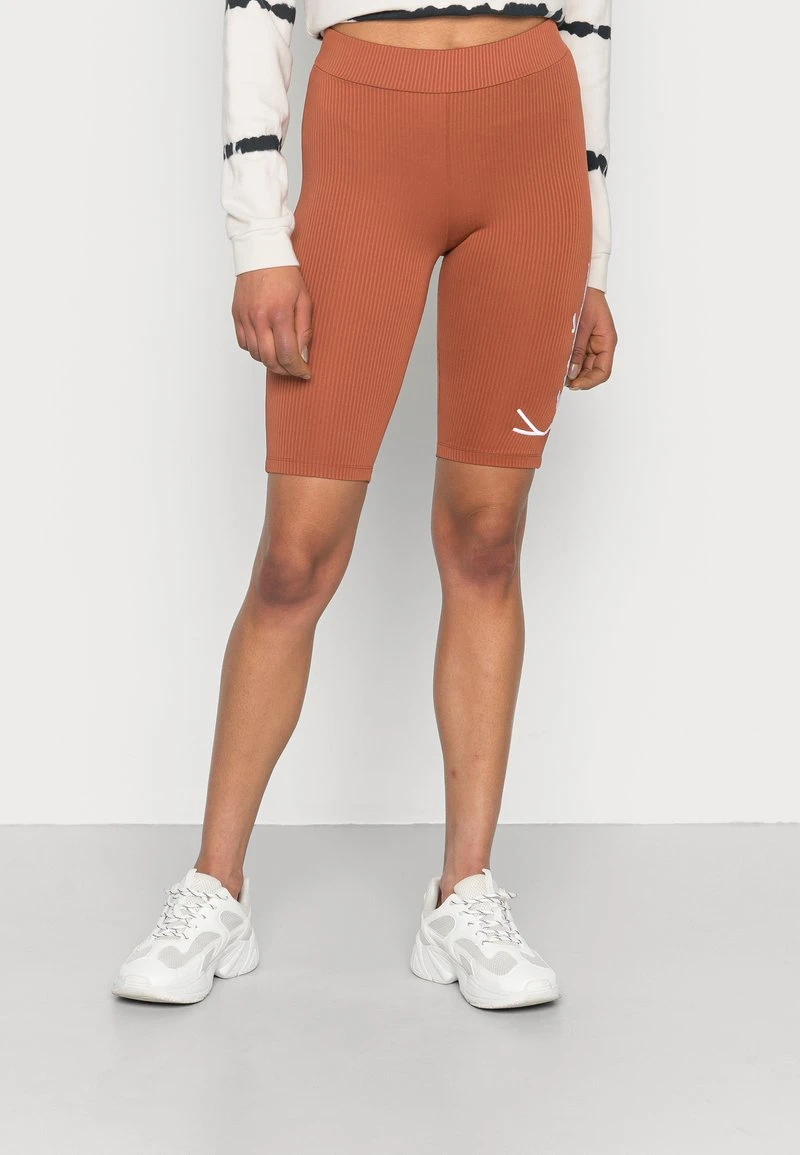 SIGNATURE CYCLING RUST - Shorts - rust Karl Kani SIGNATURE CYCLING RUST - Shorts - Rust, Damen -Outlet KARL KANI Store cef5e9c0c3b24324a8ce294c4cfe1882