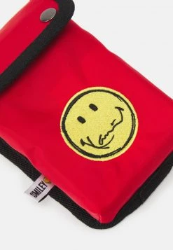 Karl Kani SIGNATURE SMALL POUCH BAG UNISEX - Umhängetasche - Multicolor -Outlet KARL KANI Store d09f1af3fc4a4c159d50f55c431733c8