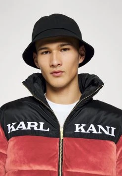Karl Kani RETRO VELVET BLOCK PUFFER UNISEX - Winterjacke - Dark Red 5 Karl Kani RETRO VELVET BLOCK PUFFER UNISEX - Winterjacke - Dark Red -Outlet KARL KANI Store d6be8d594cf74b7299e92425e886e2aa