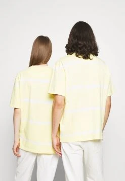 Karl Kani SIGNATURE TIE DYE TEE UNISEX - T-Shirt Print - Light Yellow -Outlet KARL KANI Store d947dfa58d784a4f9b88e0b88c216fde