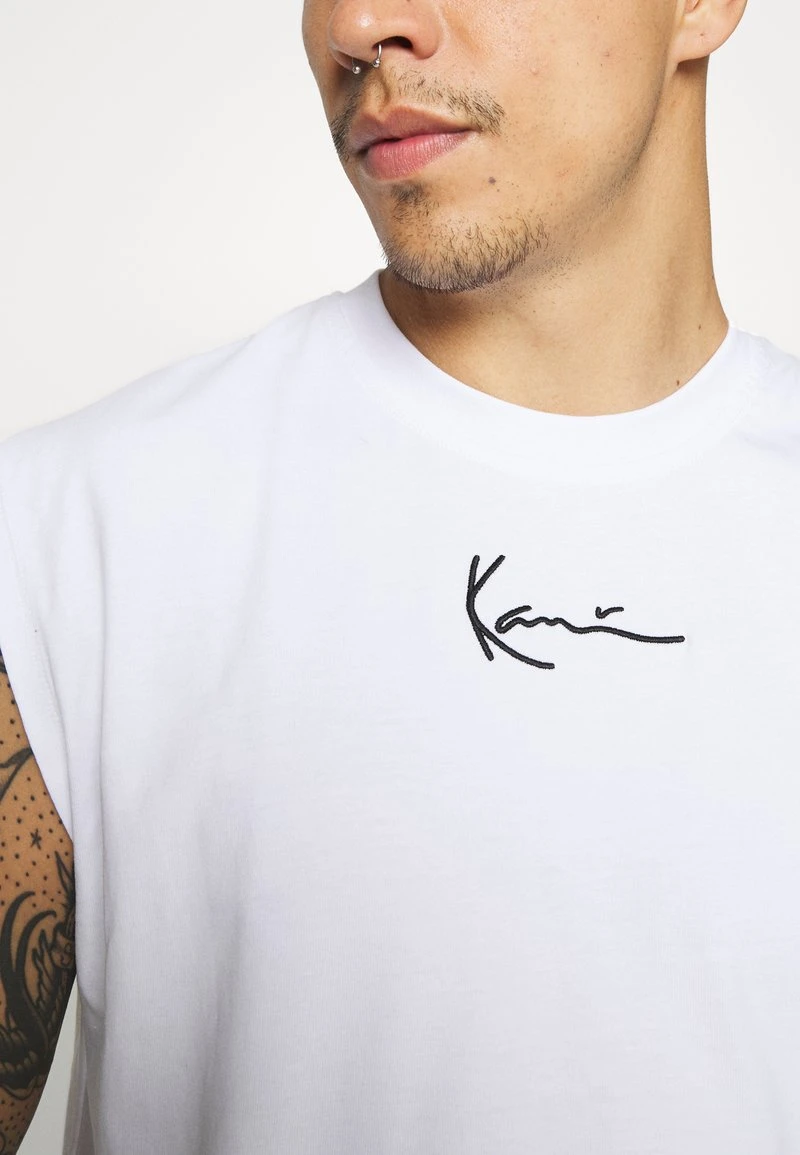 SMALL SIGNATURE TEE - Top - white Karl Kani SMALL SIGNATURE TEE - Top - White, Herren -Outlet KARL KANI Store dbca17c1503f4912b04f52bb3411065b