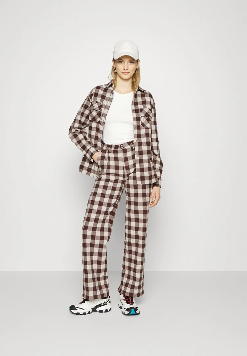Karl Kani RETRO WIDE LEG CHECK PANTS - Stoffhose - Sand, Damen 4 Karl Kani RETRO WIDE LEG CHECK PANTS - Stoffhose - Sand, Damen – Bild 2