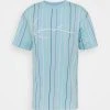 Karl Kani SIGNATURE PINSTRIPE TEE UNISEX - T-Shirt Print - Light Blue -Outlet KARL KANI Store e2b8c20cfb08475a8e0092ad3897921e